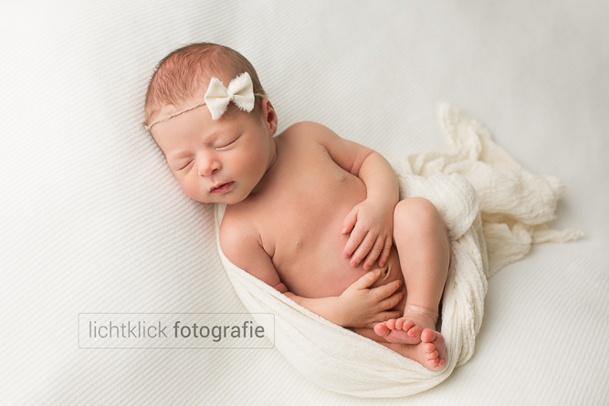 Neugeborenenfotos Alina, 10 Tage