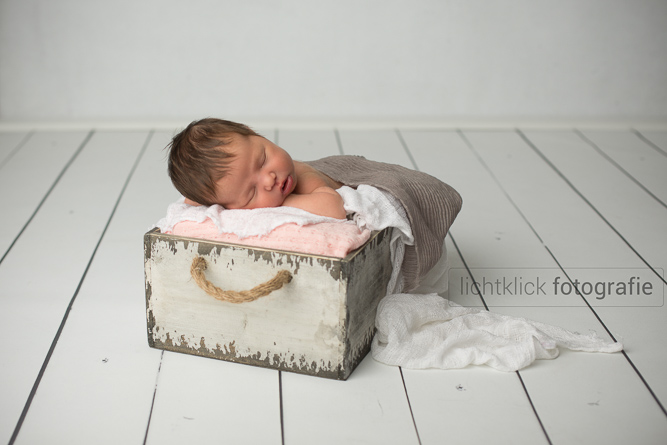 Neugeborenenfotos Selma, 14 Tage
